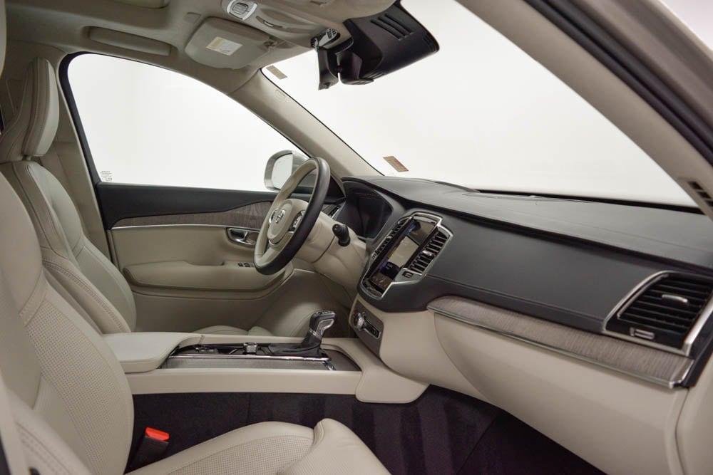 used 2022 Volvo XC90 car, priced at $45,105