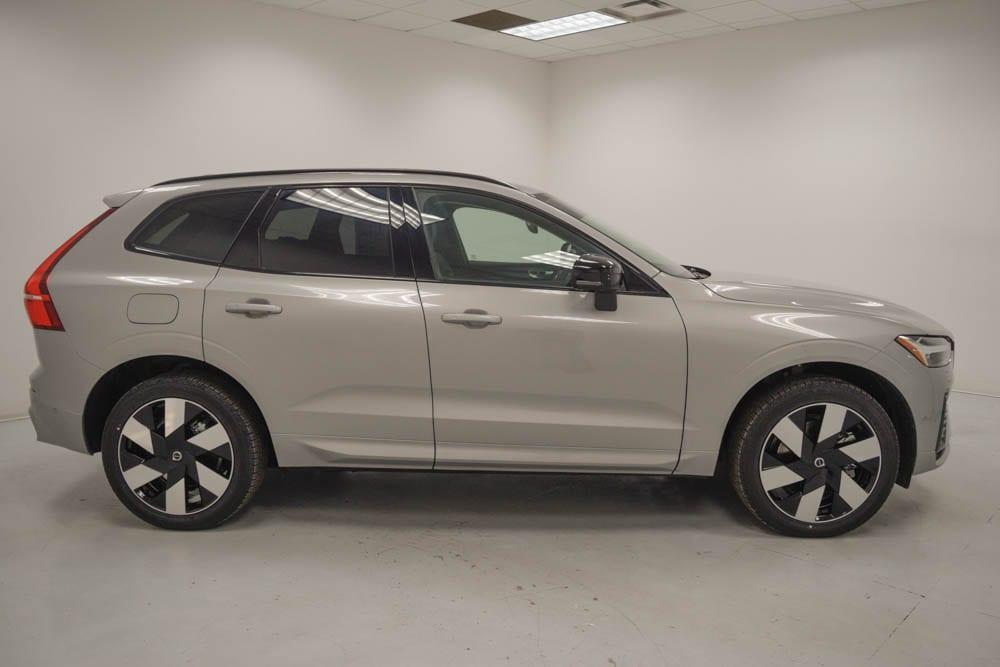 new 2025 Volvo XC60 Plug-In Hybrid car, priced at $67,390