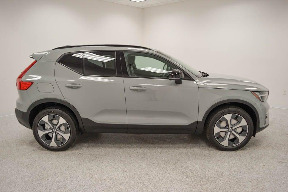new 2026 Volvo XC40 car, priced at $51,370