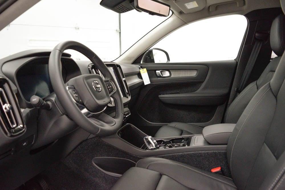 new 2026 Volvo XC40 car, priced at $51,370