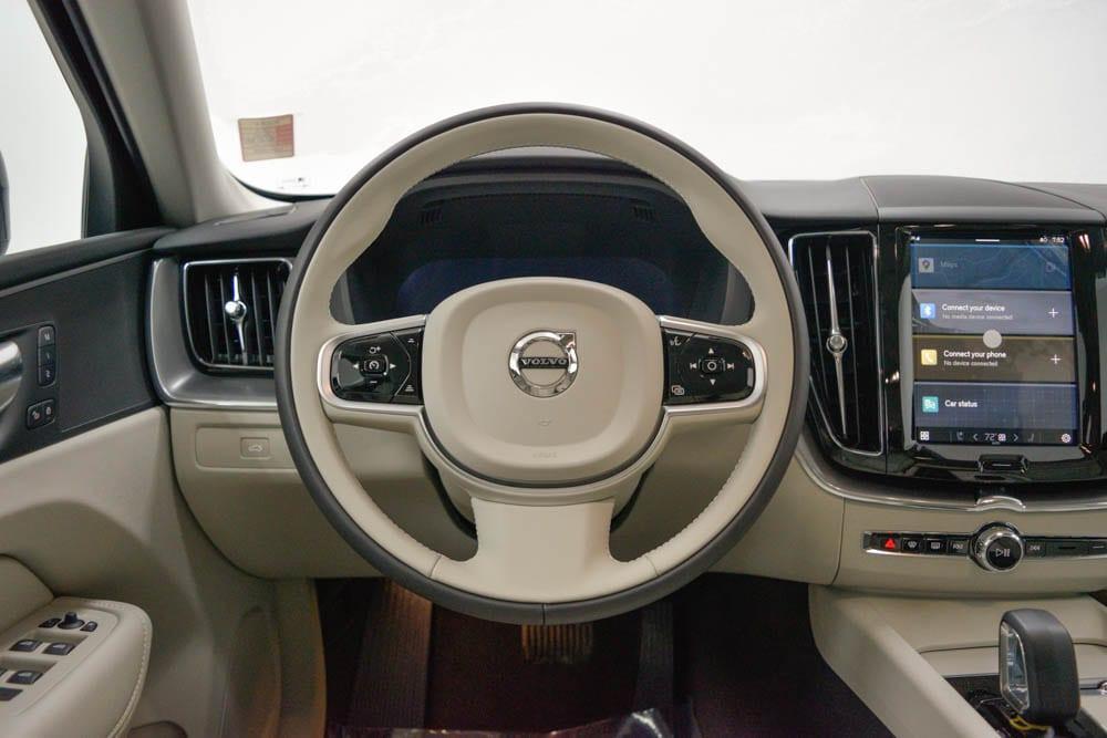 new 2025 Volvo XC60 car, priced at $50,315