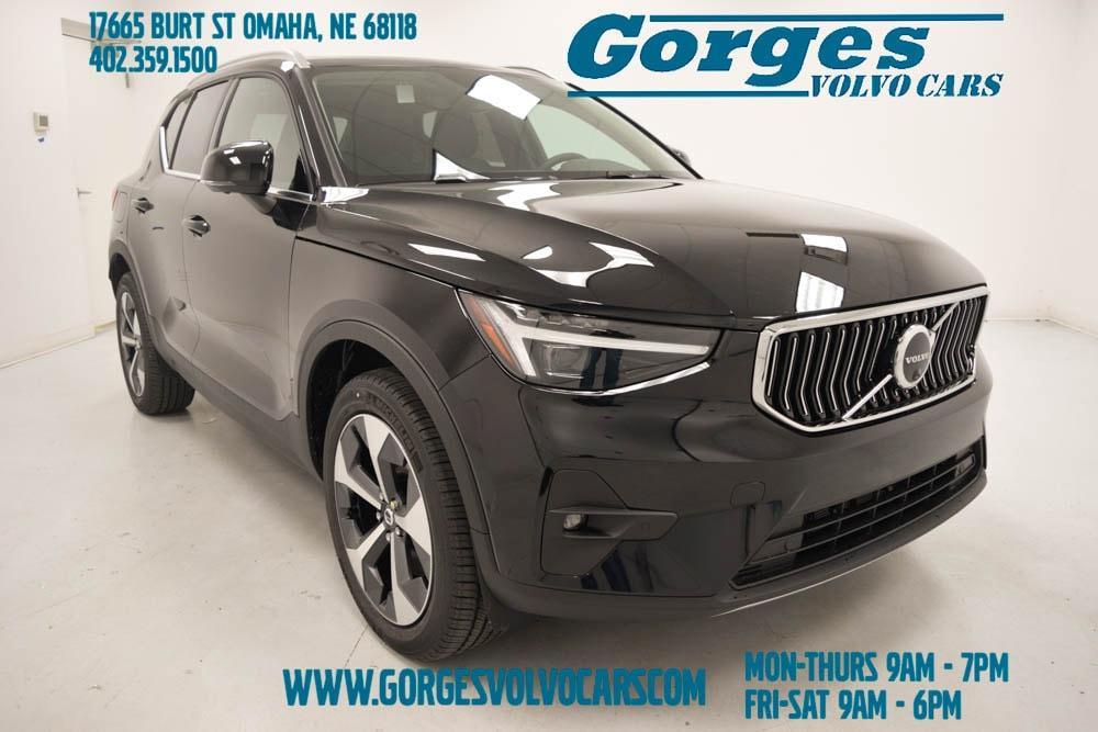 new 2025 Volvo XC40 car, priced at $48,315