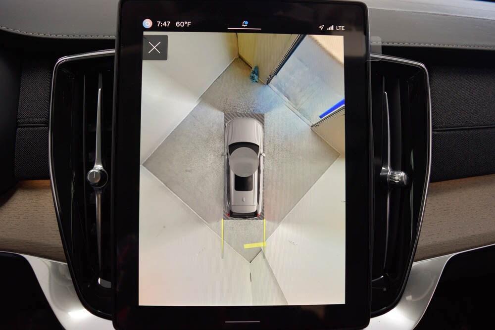 new 2025 Volvo XC90 Plug-In Hybrid car, priced at $78,395