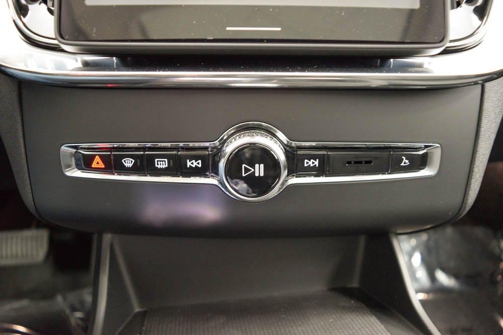 new 2025 Volvo XC90 Plug-In Hybrid car, priced at $78,395