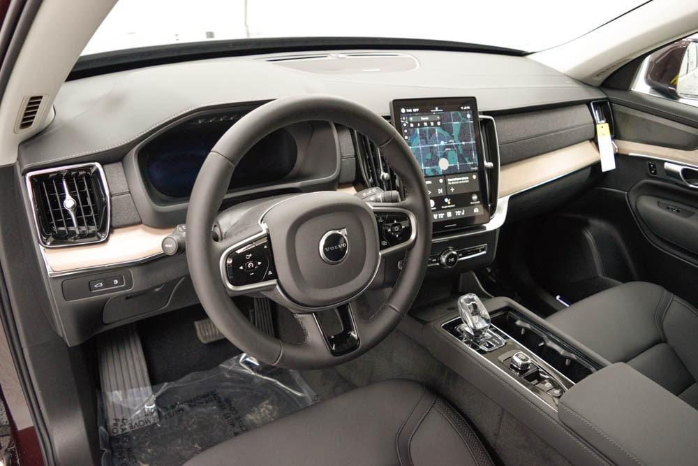 new 2025 Volvo XC90 Plug-In Hybrid car, priced at $78,395