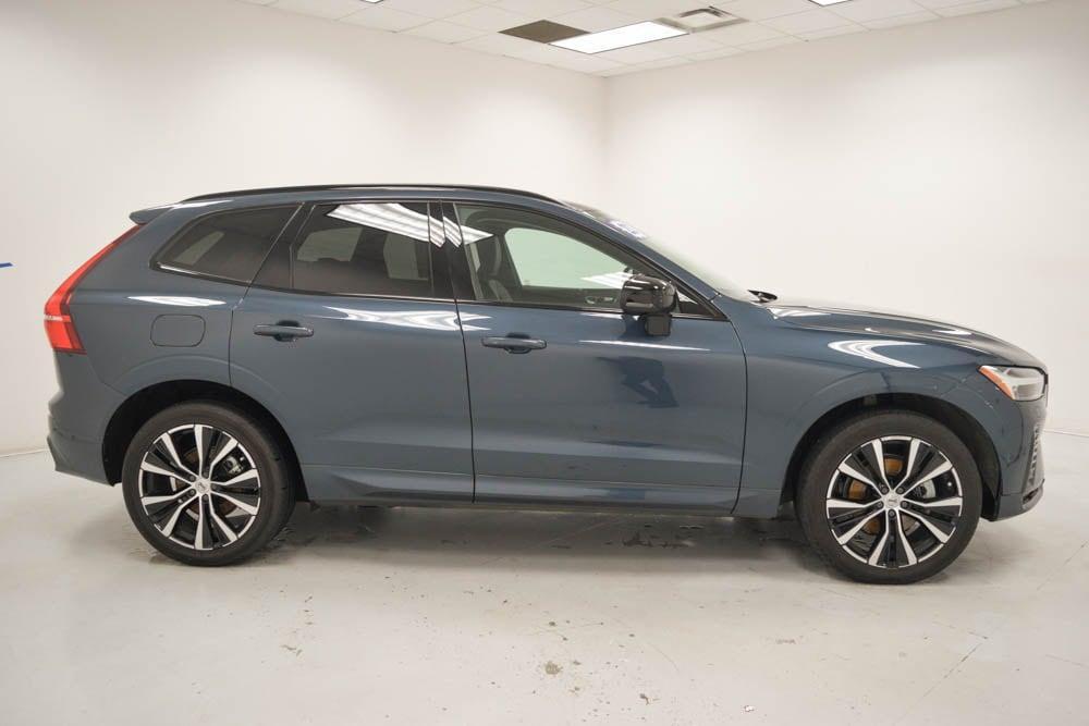 used 2023 Volvo XC60 car, priced at $36,321