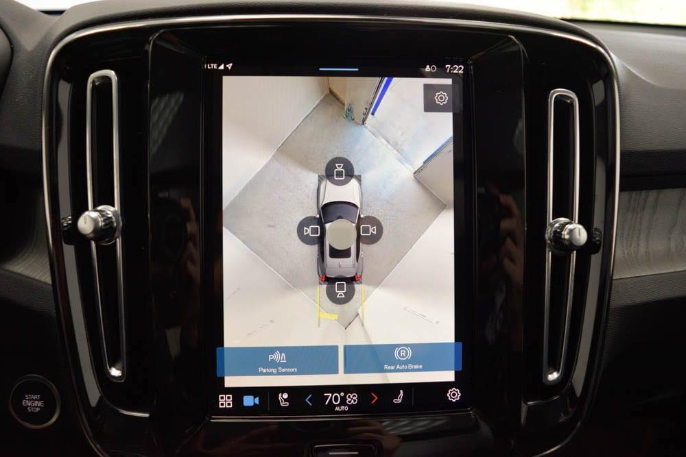 new 2025 Volvo XC40 car, priced at $49,590
