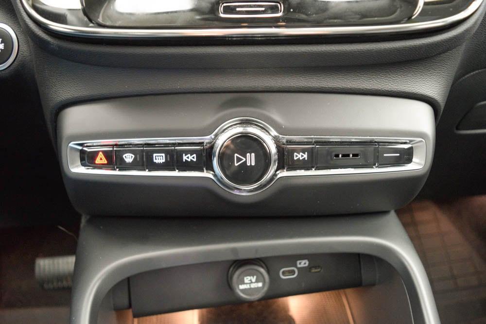 used 2023 Volvo XC40 car, priced at $32,823