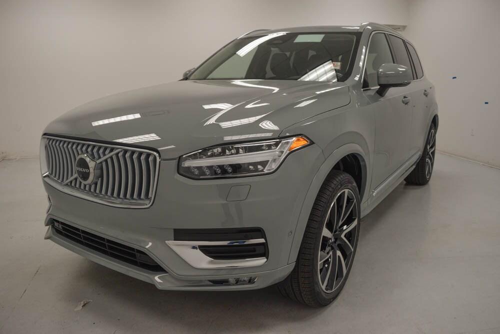 new 2025 Volvo XC90 car, priced at $68,175