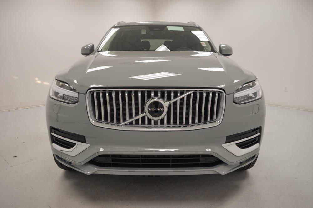 new 2025 Volvo XC90 car, priced at $68,175