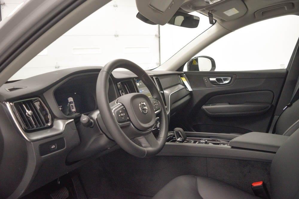 new 2025 Volvo XC60 car, priced at $50,300