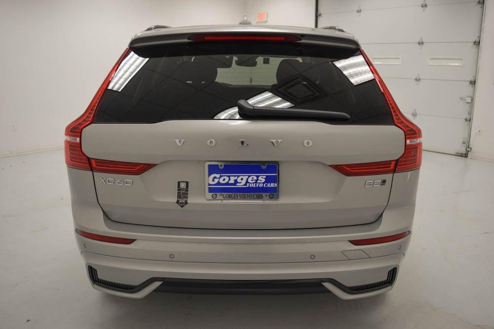 new 2025 Volvo XC60 car, priced at $50,300