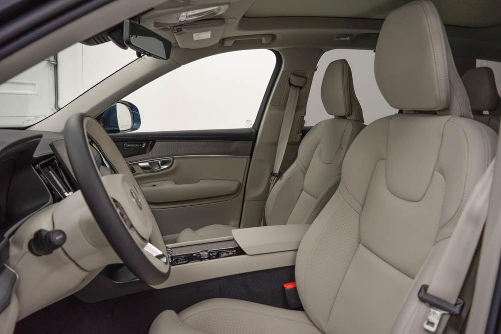 new 2026 Volvo XC90 car, priced at $76,525