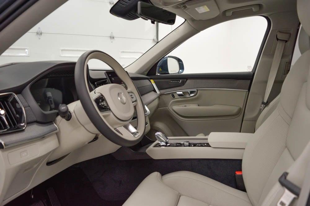 new 2026 Volvo XC90 car, priced at $76,525