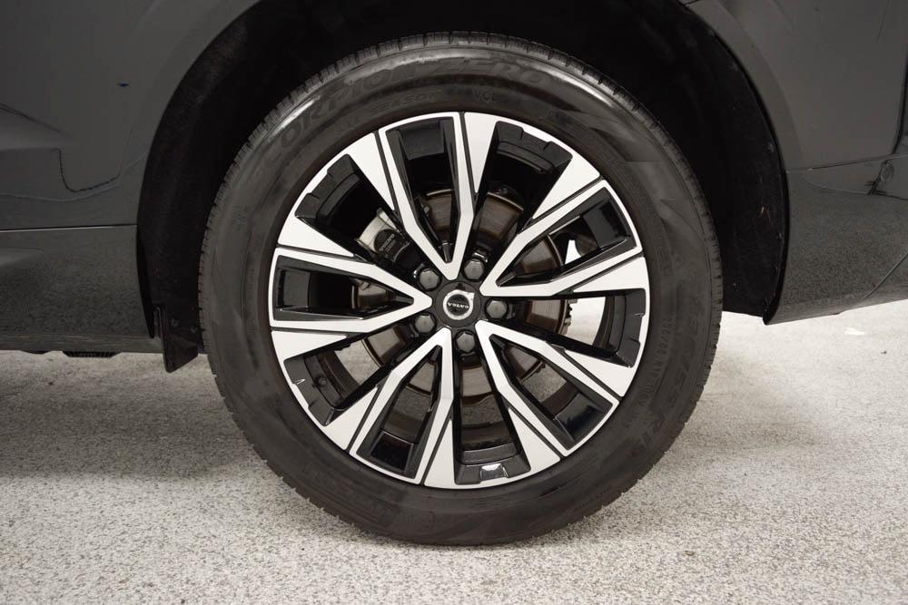 used 2025 Volvo XC60 car, priced at $38,997
