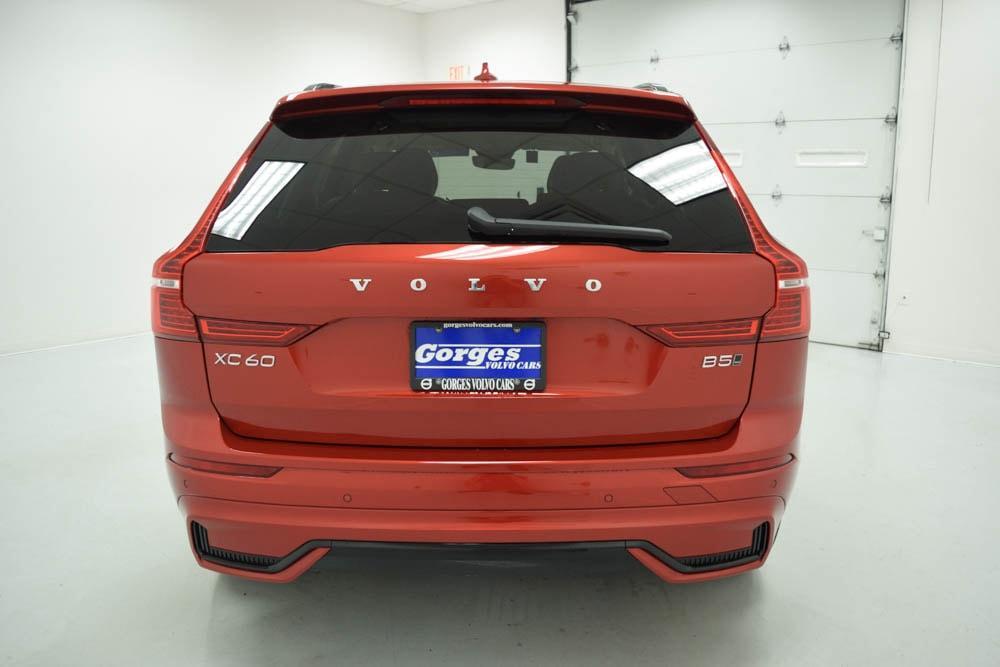 new 2025 Volvo XC60 car, priced at $50,665