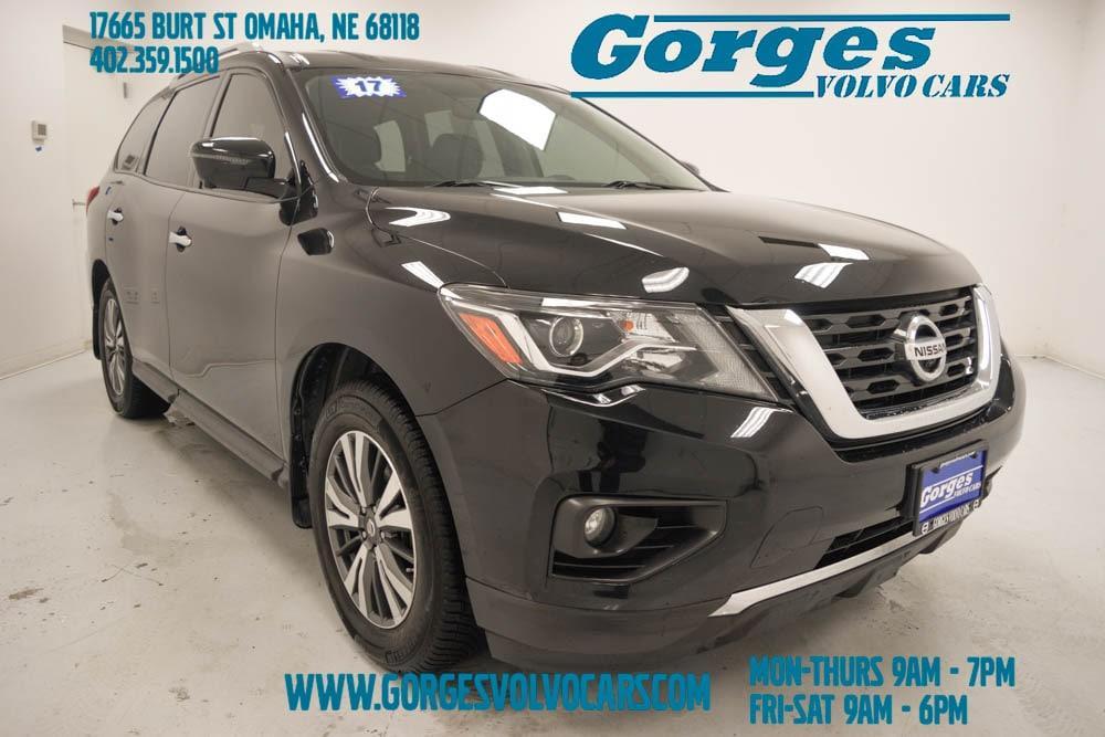 used 2017 Nissan Pathfinder car, priced at $15,123