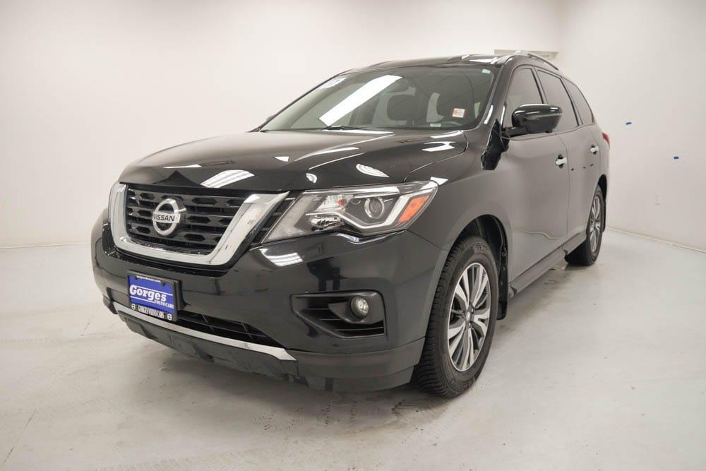 used 2017 Nissan Pathfinder car, priced at $15,123