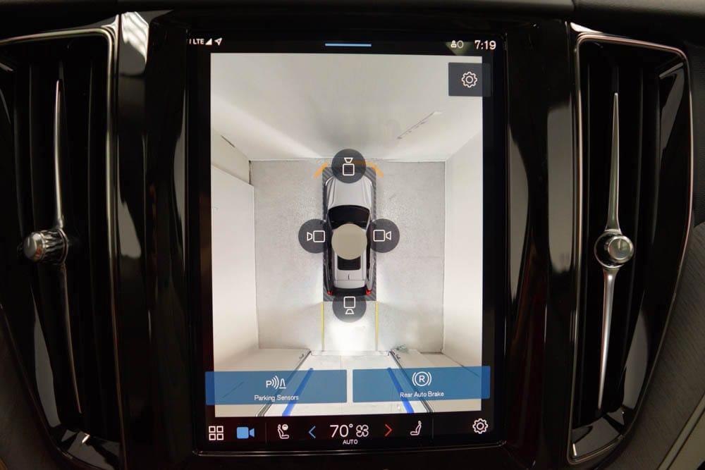 new 2025 Volvo XC60 car, priced at $54,965