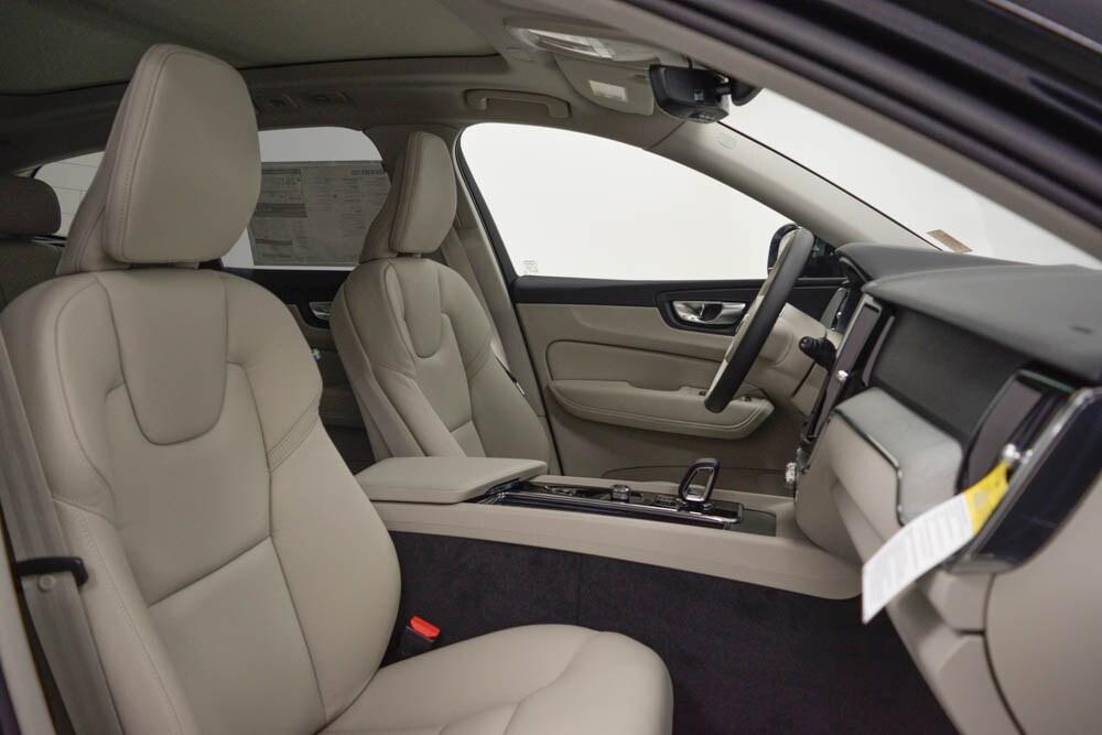 new 2025 Volvo XC60 car, priced at $54,965