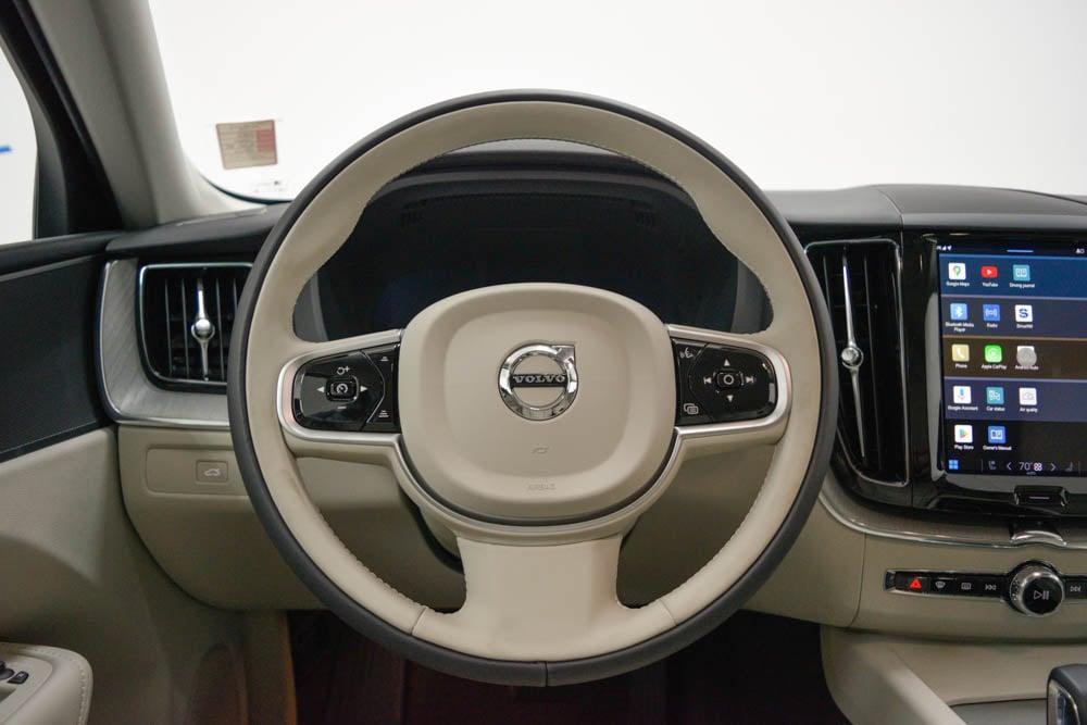 new 2025 Volvo XC60 car, priced at $53,465