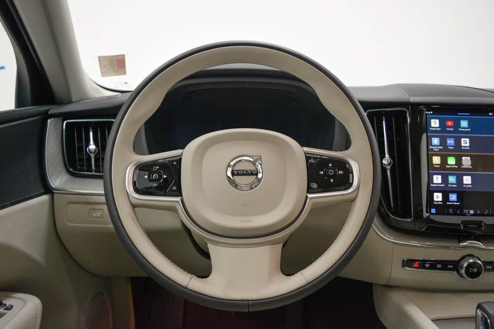 new 2025 Volvo XC60 car, priced at $54,965
