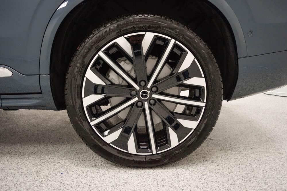 new 2026 Volvo XC90 car, priced at $71,825