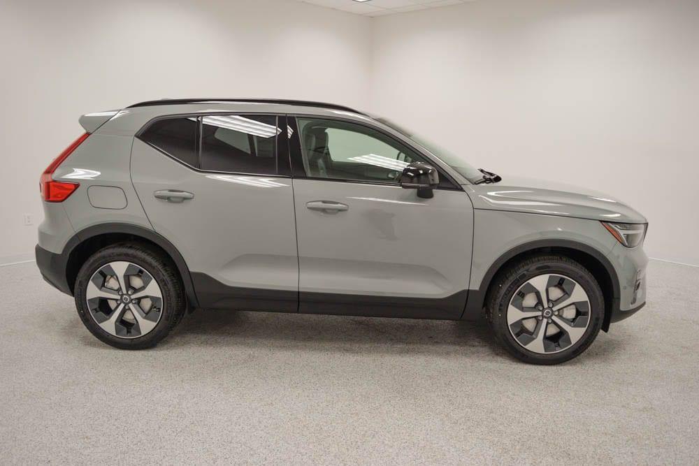new 2025 Volvo XC40 car, priced at $48,335
