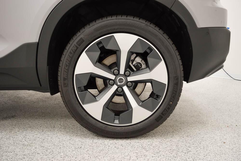 new 2026 Volvo XC40 car, priced at $51,370