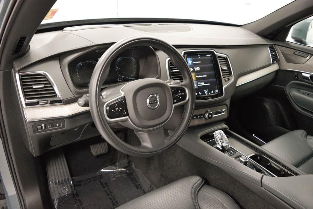 used 2022 Volvo XC90 Recharge Plug-In Hybrid car, priced at $43,997