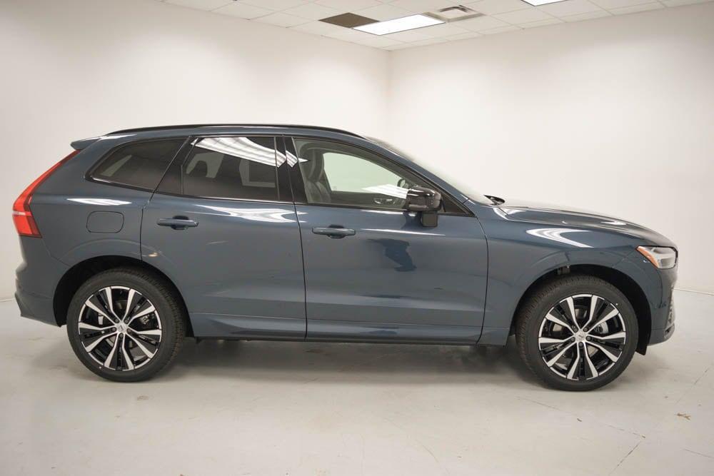 new 2025 Volvo XC60 car, priced at $54,950