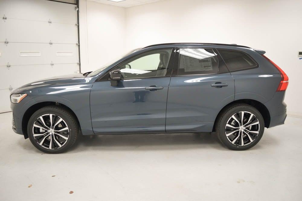 new 2025 Volvo XC60 car, priced at $54,950