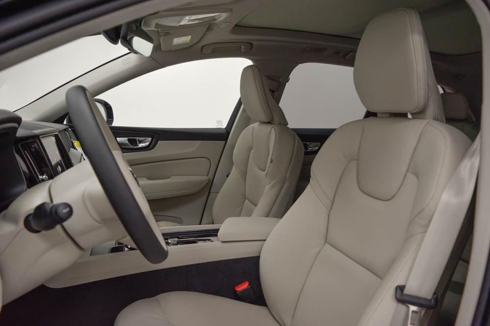 new 2025 Volvo XC60 Plug-In Hybrid car, priced at $65,865