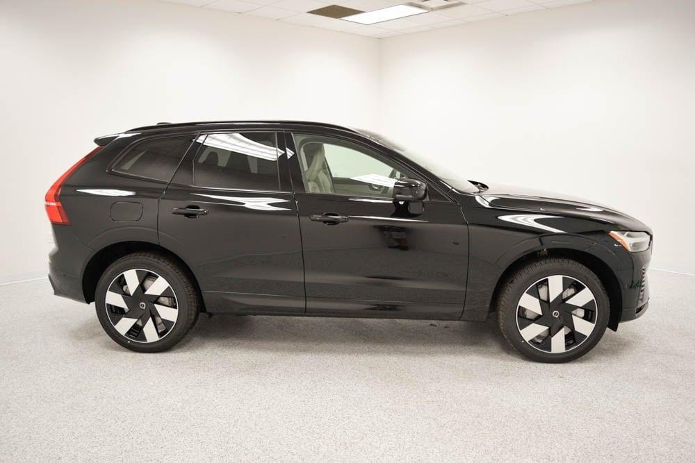new 2025 Volvo XC60 Plug-In Hybrid car, priced at $65,865