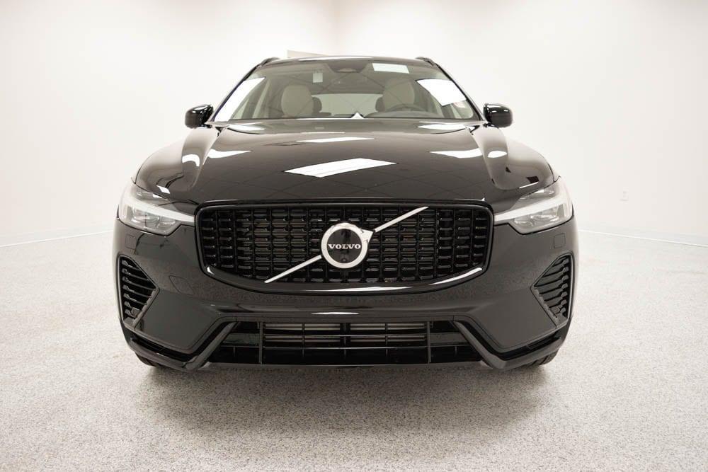 new 2025 Volvo XC60 Plug-In Hybrid car, priced at $65,865