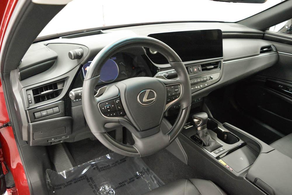 used 2023 Lexus ES 300h car, priced at $39,099
