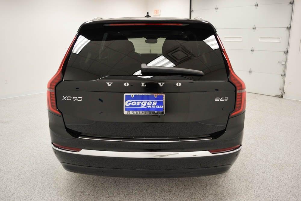 new 2025 Volvo XC90 car, priced at $69,575