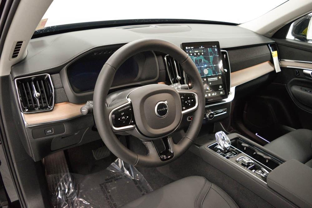 new 2025 Volvo XC90 car, priced at $69,575