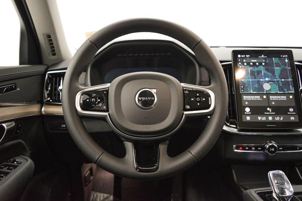 new 2025 Volvo XC90 car, priced at $69,575