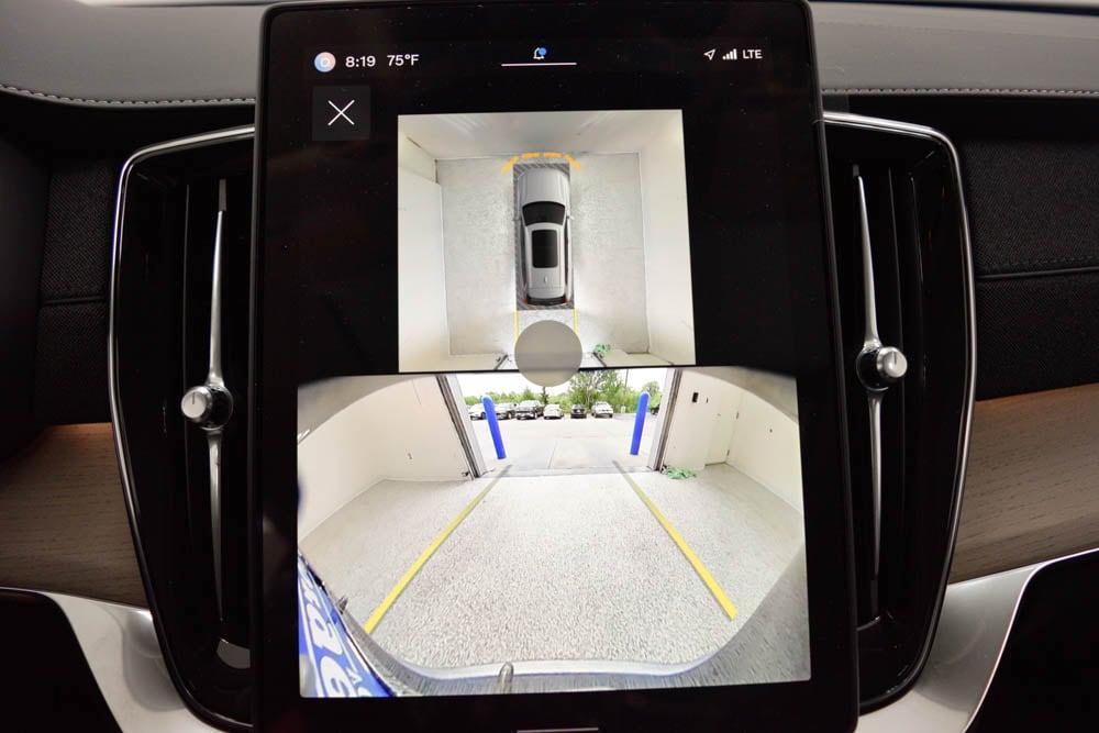 new 2025 Volvo XC90 car, priced at $69,575