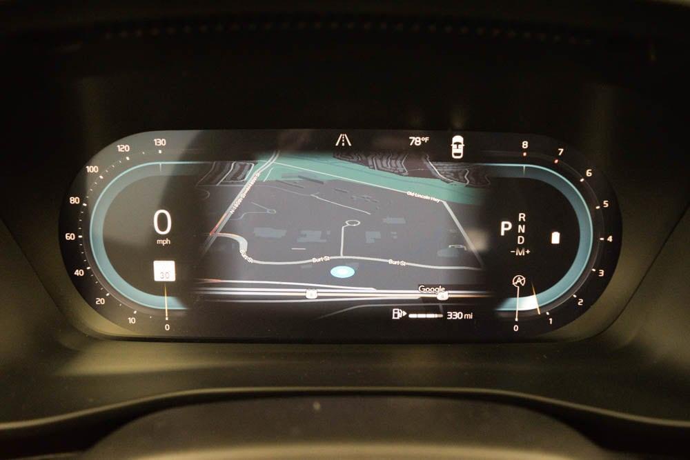 new 2025 Volvo XC40 car, priced at $49,590