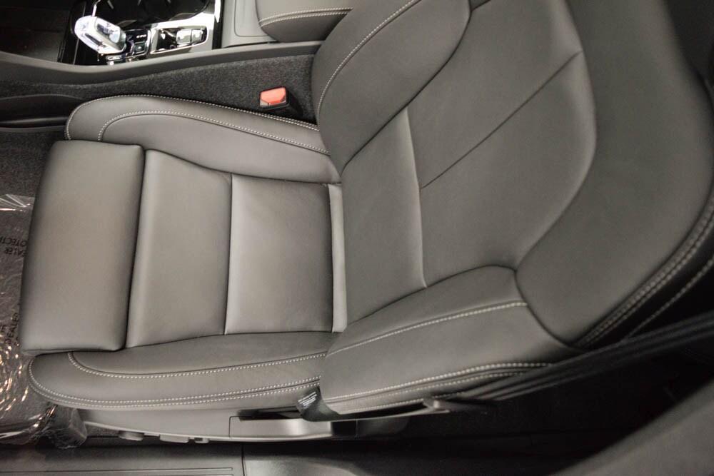new 2025 Volvo XC40 car, priced at $49,590
