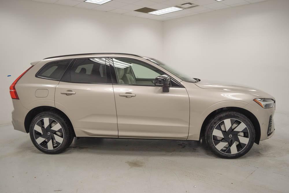 new 2025 Volvo XC60 Plug-In Hybrid car, priced at $65,850