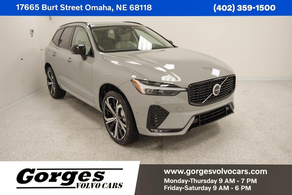 new 2025 Volvo XC60 car, priced at $60,660