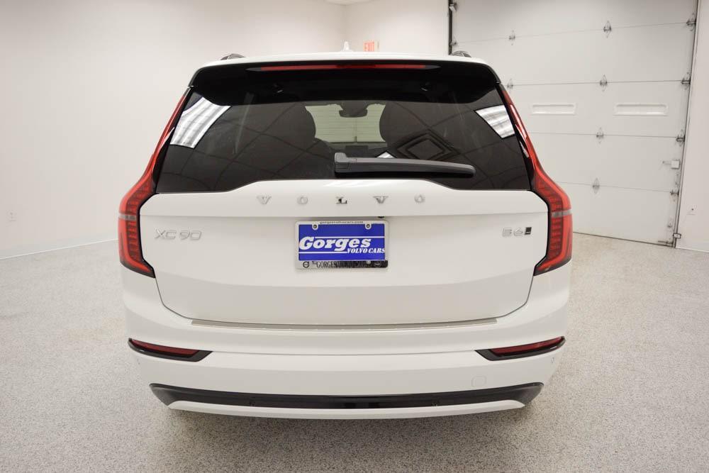 new 2026 Volvo XC90 car, priced at $78,675