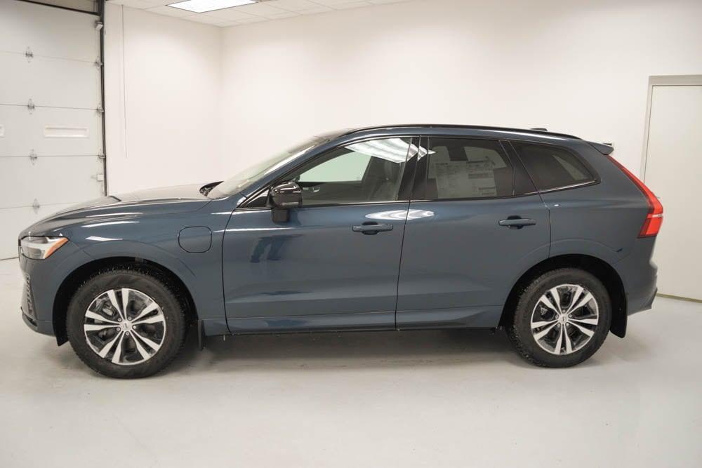 new 2025 Volvo XC60 Plug-In Hybrid car, priced at $61,815