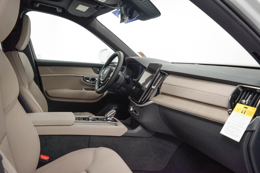new 2026 Volvo XC90 car, priced at $81,875