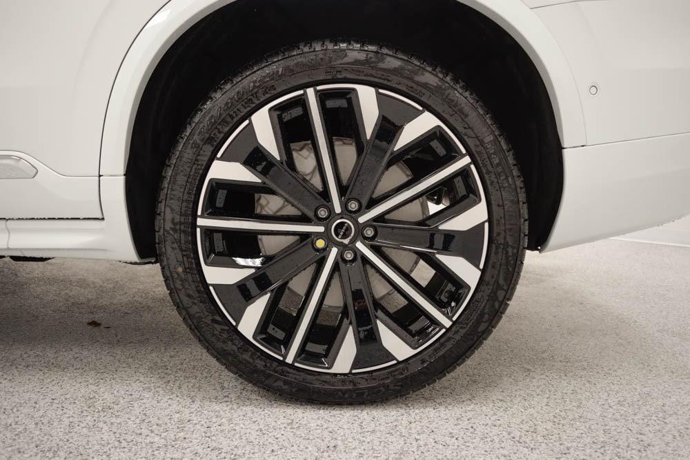 new 2026 Volvo XC90 car, priced at $81,875