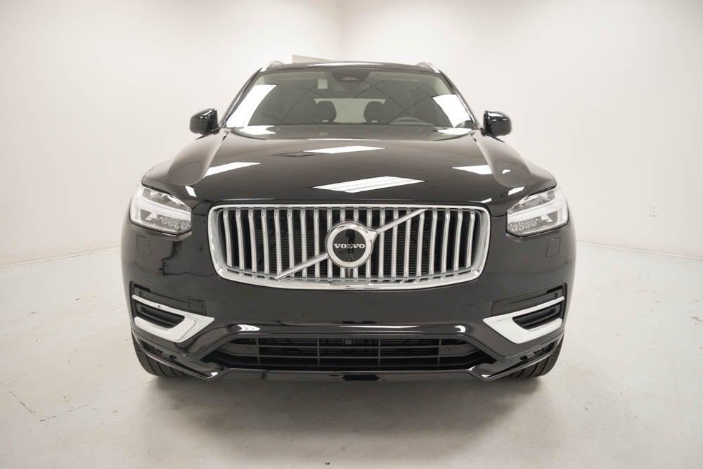 new 2025 Volvo XC90 car, priced at $68,955