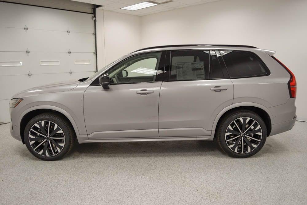 new 2026 Volvo XC90 car, priced at $78,325